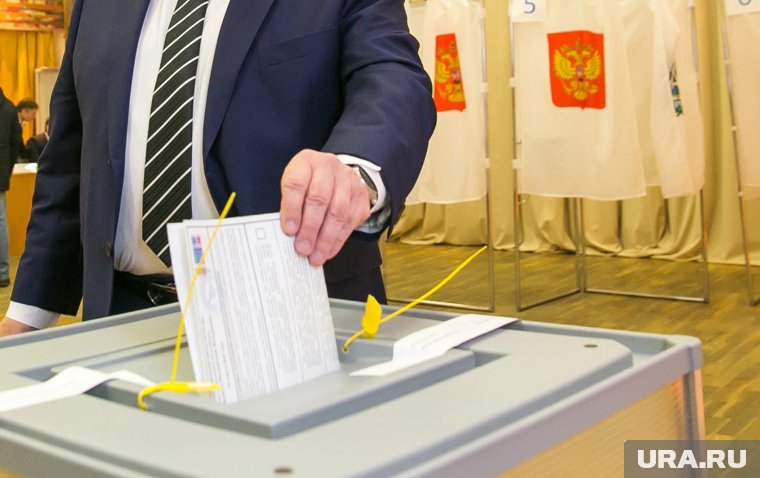 Глава Белоярского района ХМАО первым проголосовал на выборах депутатов районной думы