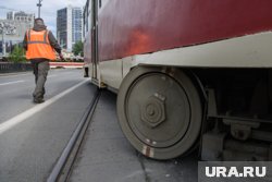 Трамвай сошел с рельсов около Дворца Молодежи (архивное фото)