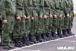 По словам актера, он уже умеет обращаться с оружием благодаря подготовке к роли