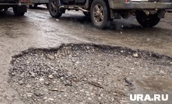 Проезд многие годы находится в ужасном состоянии