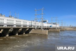 Камская ГЭС откроет затворы плотины для пропуска весеннего половодья