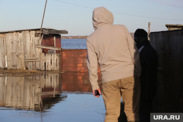 В реках Тюменской области начала убывать вода