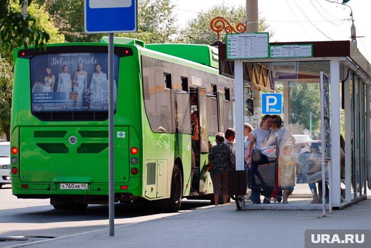 У подростка, которого выгнал водитель автобуса, диагностировано сотрясение мозга, сообщает Baza