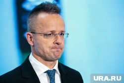Сийярто осудил Туска за его слова о газопроводе 
