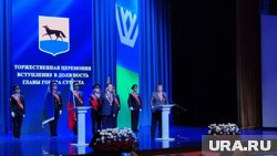 Избранный глава Сургута официально вступил в должность. Фото