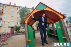 Важно поменять отношение россиян к поселкам и селам, отметил политолог