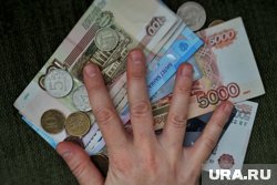 Работодатель обещает месячную зарплату не менее 180 тысяч рублей