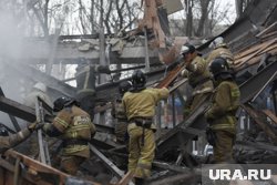 Из обрушившегося здания в Екатеринбурге эвакуировали более 20 человек