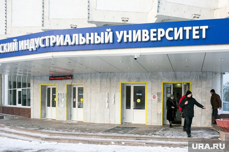 Руководство ТИУ ищет оптимальное решение для нефтегазового колледжа в Ноябрьске