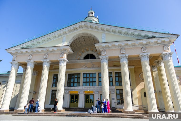 В аэропорту Челябинска снова задержаны рейсы 