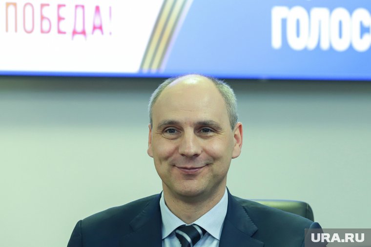 Денис Паслер стал первым, кто подал документы для участия в выборах губернатора