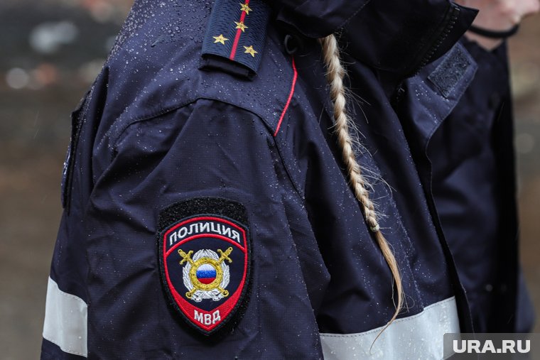 Полиция задержала мужчин, собиравших деньги под видом военных