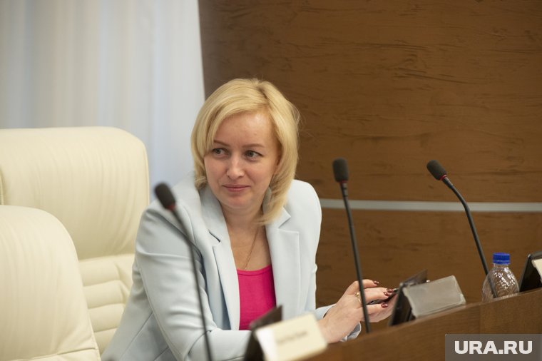 Ксения Айтакова — вице-спикер ЗС