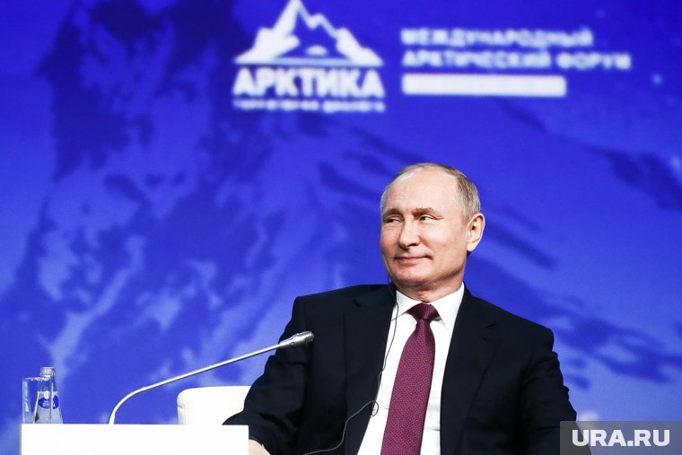 На саммите в Анкоридже Владимир Путин назвал актуальным вопрос сотрудничества с США в Арктике