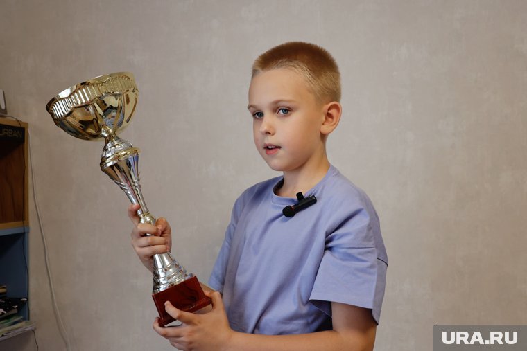 Семен - многократный чемпион конкурсов чтецов