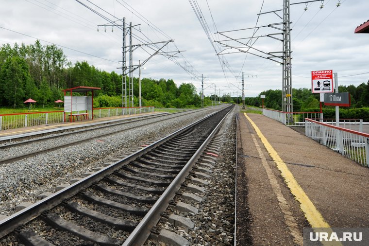 Пострадавшая переходила через железнодорожные пути в неположенном месте