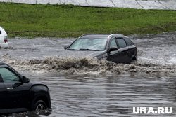 Ливень затопил улицы Москвы