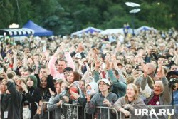 В Сургуте на праздничном концерте выступили PoluyanoVa-band и VIVA