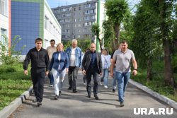 Мэр Кургана Науменко регулярно проводит объезды строек, дорог и других объектов со своими коллегами