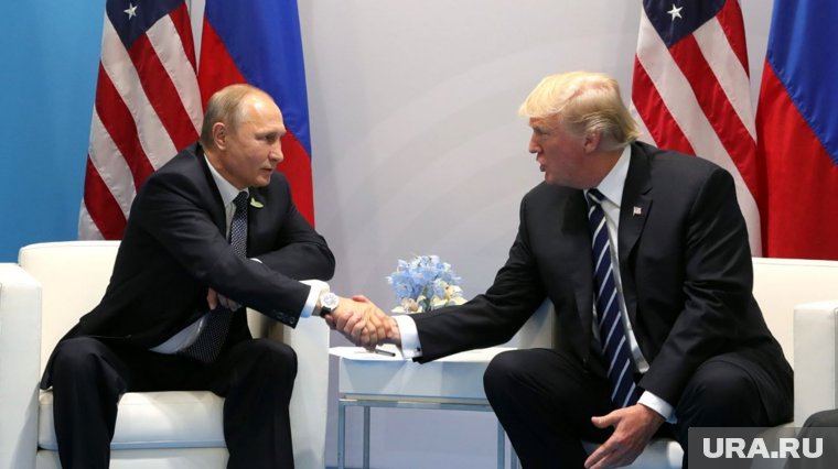 Путин и Трамп поговорят в 17:00 по мск