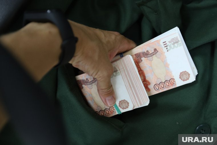 Общая сумма арестованного имущества составляет почти 33 млн рублей