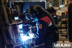 Сварщики в ЯНАО зарабатывают свыше 200 тысяч рублей