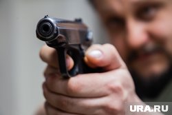 Злоумышленник потребовал передать ему деньги