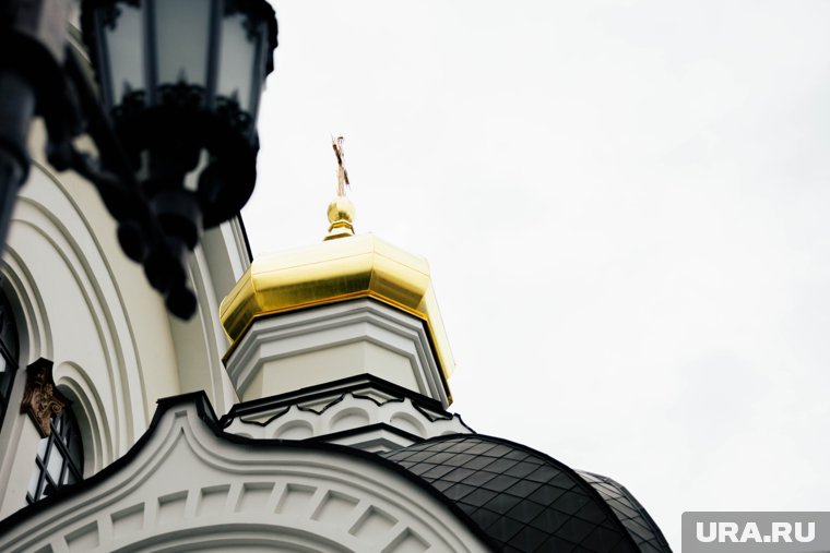 Праздник Изнесения посвящен частице Животворящего Креста, которая выносится из алтаря для поклонения верующим