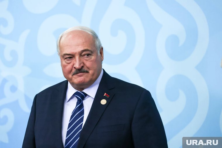 Выстоять во время передела мира выйдет только совместными усилиями, заявил Лукашенко