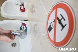 Вирус передается через воду, еду, грязные руки, игрушки