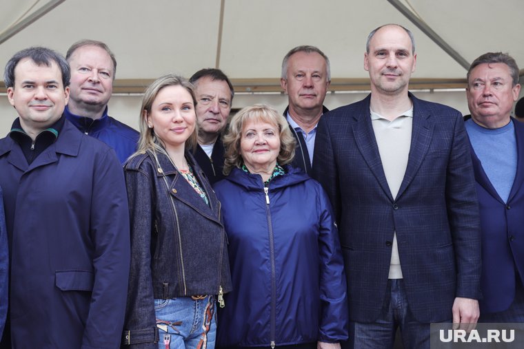 Вокруг Дениса Паслера появляются разные группы влияния