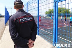 В Кургане полиция задержала горожанина, пристававшего к детям