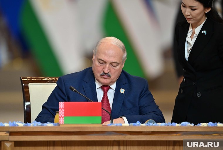 Лукашенко освободил 16 заключенных