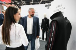AURUS впервые представила на «Иннопром. Беларусь» коллекцию одежды