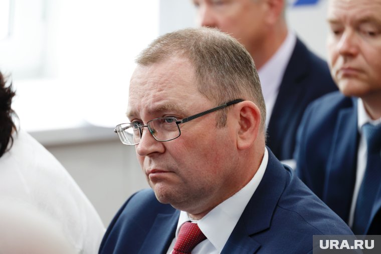 К Глебу Морозову накопились претензии со стороны региональных властей