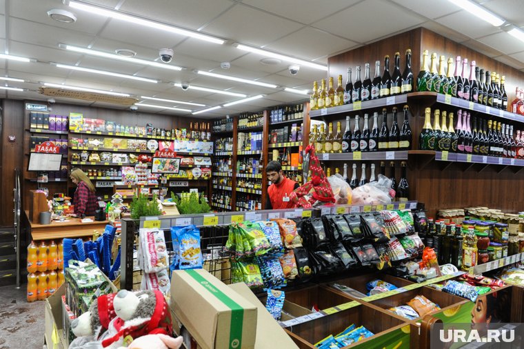 В Подмосковье с 1 сентября запретят продажу алкоголя во дворах домов