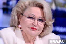 Нина Останина раскритиковала сотрудника Минздрава Свердловской области за срыв плаката о стерилизации  