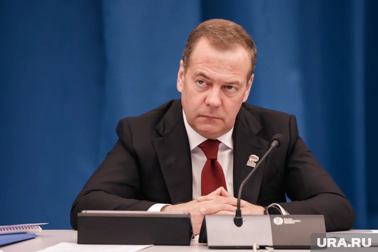 Медведев призвал сохранить доверие граждан после выборов