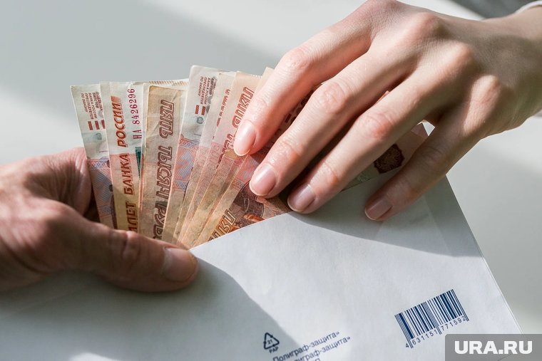 За деньги Надеждин согласился подписывать документы без проведения фактических проверок 