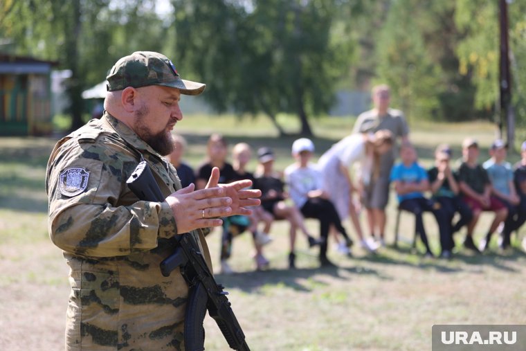 Казаки Кургана вместе с детьми и подростками участвуют в военно-патриотических играх