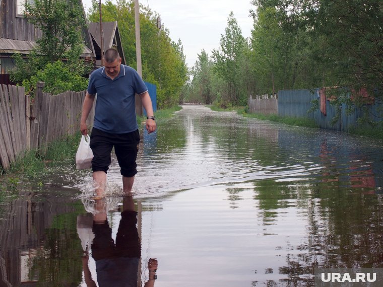 В Нижневартовске первые жители затопленных домов получат денежные компенсации