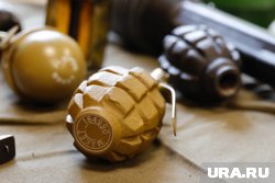 При досмотре у мужчины нашли предмет, похожий на гранату