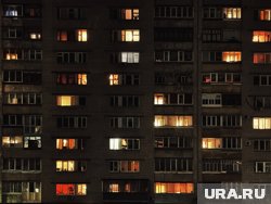 Свет в дома дали с помощью резервных генераторов 