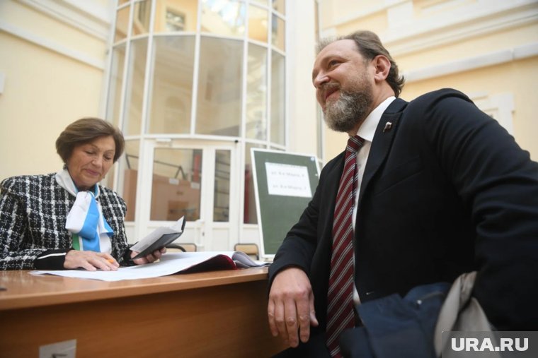 Для голосования Андрей Кузнецов выбрал гимназию №9