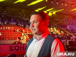 Представитель известной династии дрессировщиков показал трюк с хищником