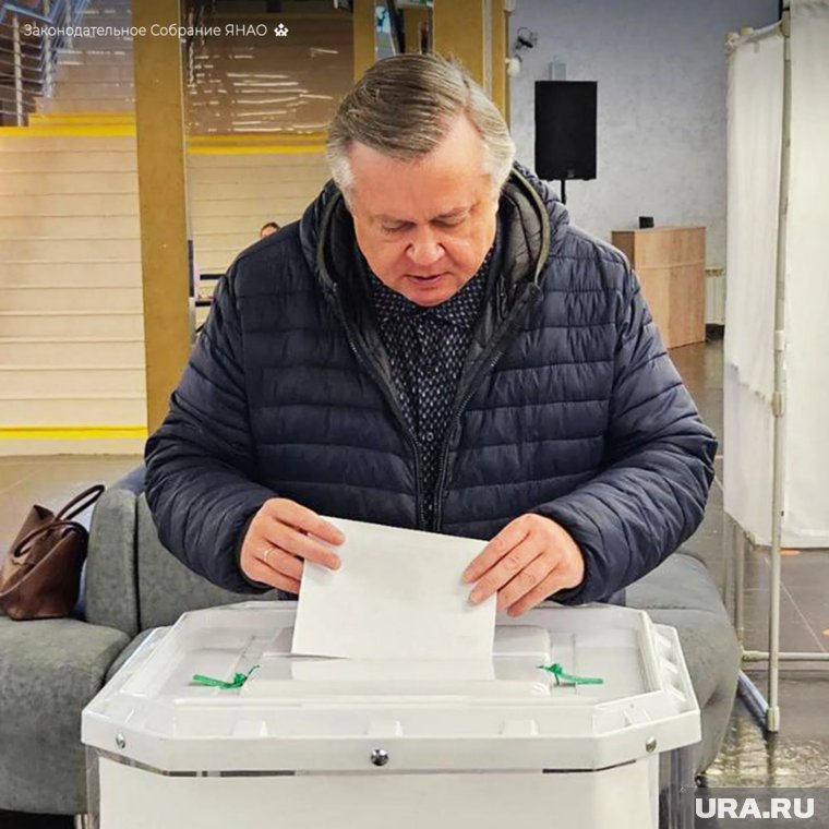 Виктор Казарин проголосовал на выборах 