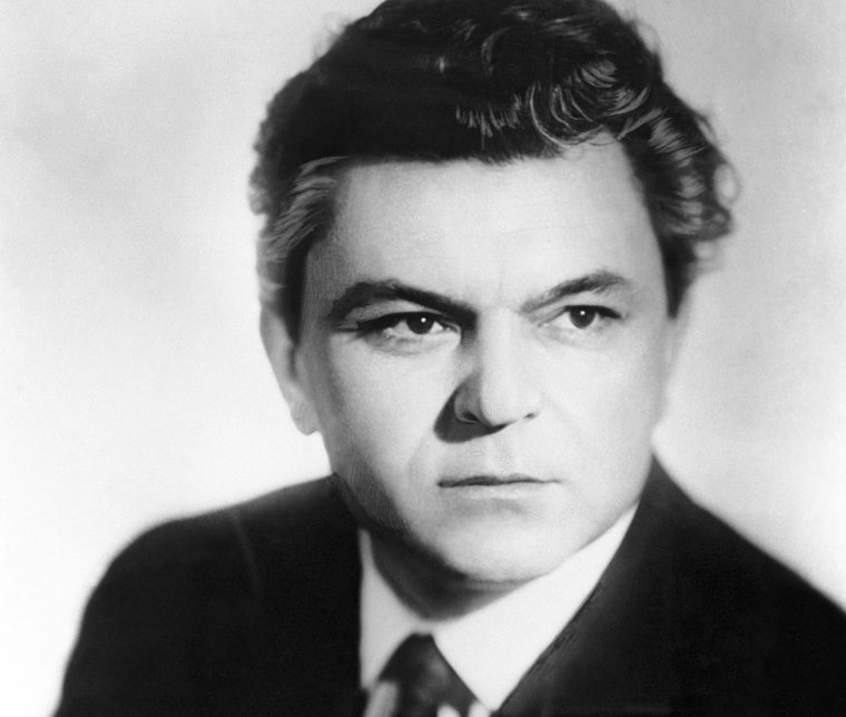 Бондарчук впервые появился на экране в 1948 году