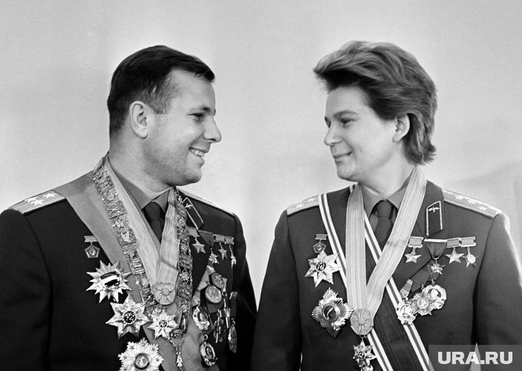 О критической ошибке в полете Терешкова сообщила Гагарину