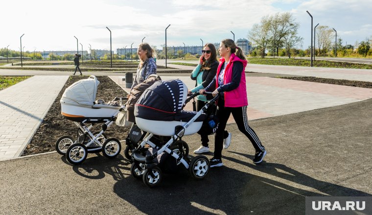 В бюджете сохранятся и увеличатся выплаты для семей с детьми