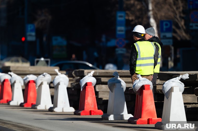 Рабочие продолжают ремонт улицы Борчанинова